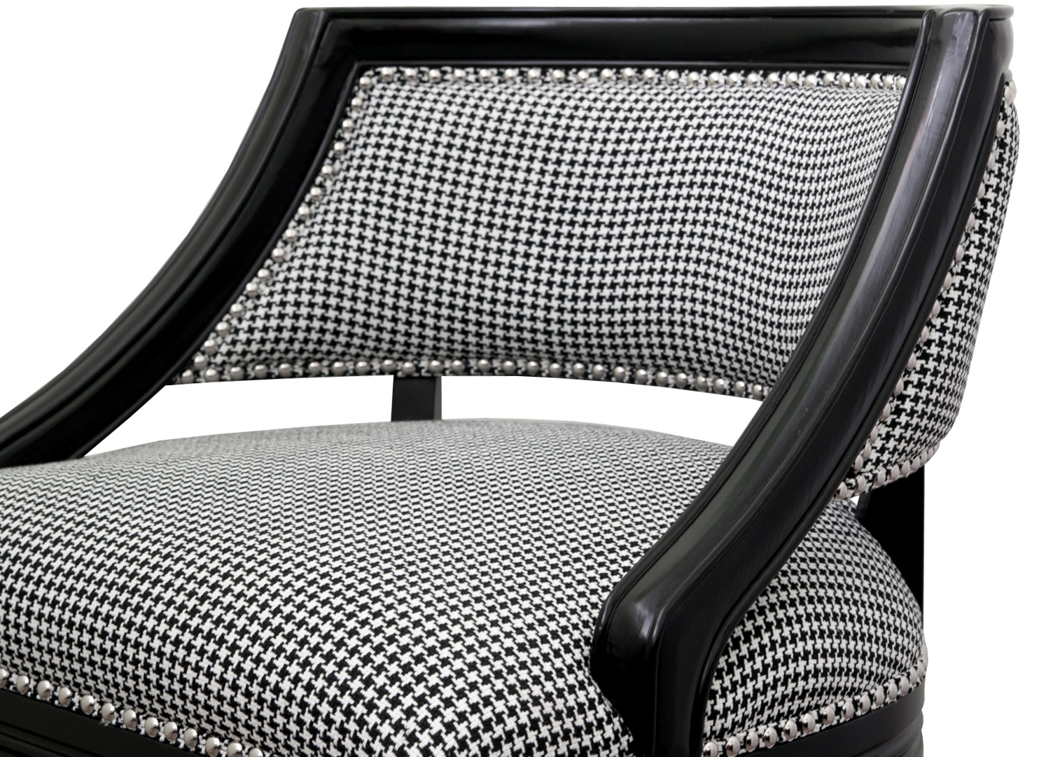 Низкое кресло Charlie в интерьере в Москве Низкое кресло Charlie в интерьере