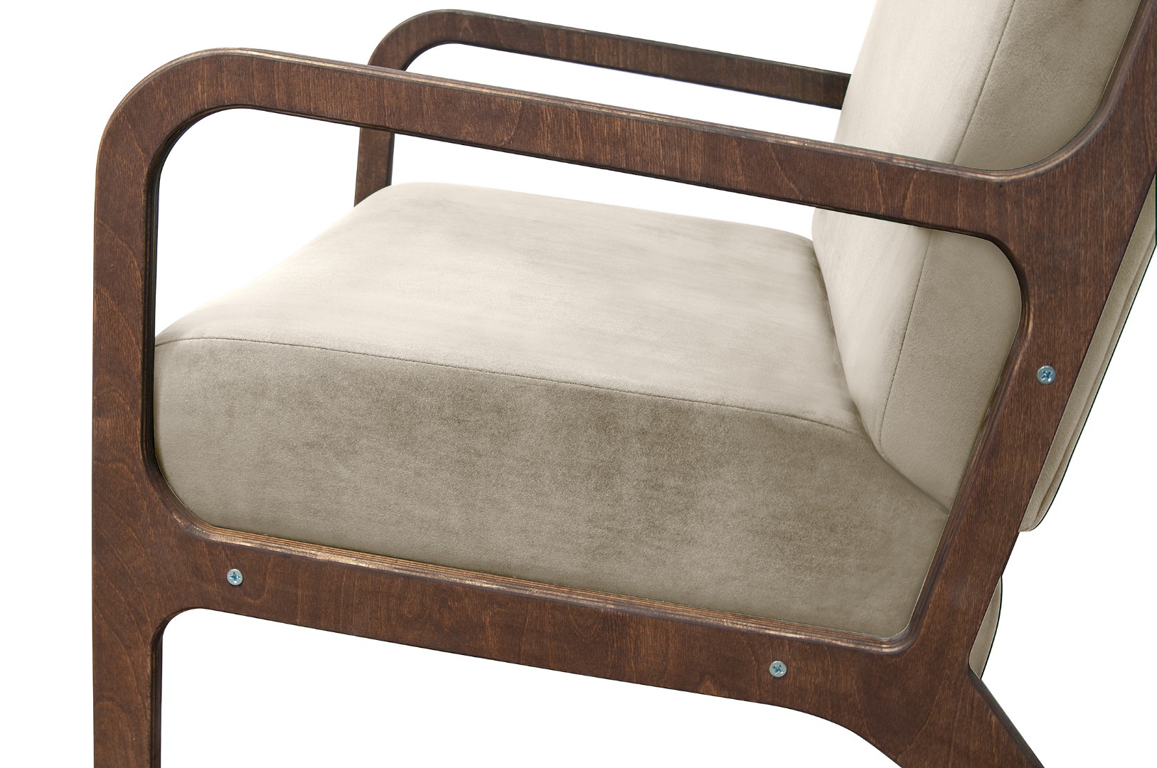 Низкое кресло с деревянными подлокотниками Mody Taupe коричневое в интернет-магазине в Москве Низкое кресло с деревянными подлокотниками Mody Taupe коричневое в интернет-магазине