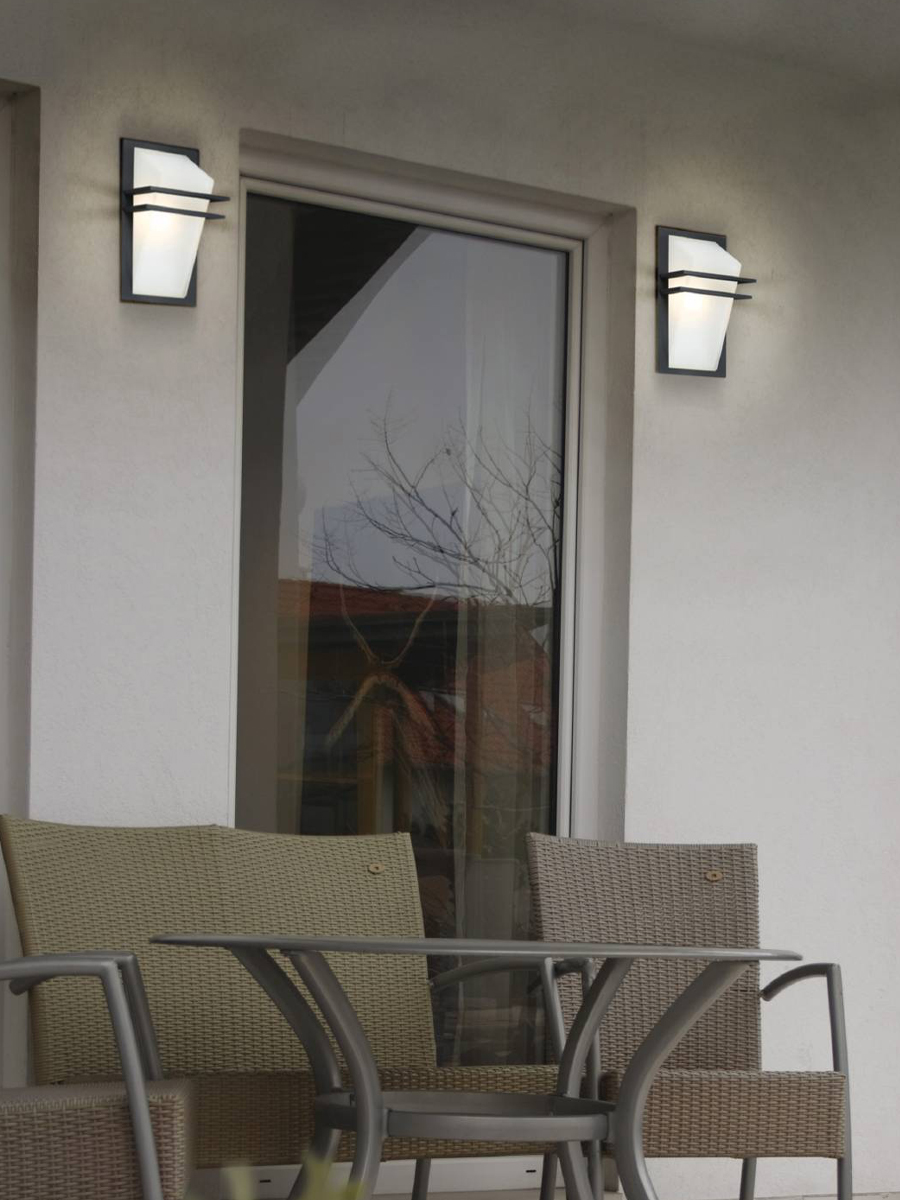 купить 83433 Уличный настенный светильник PARK