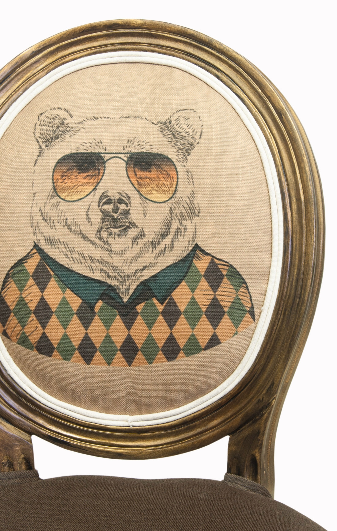 Стул Volker Brown Bear в интерьере