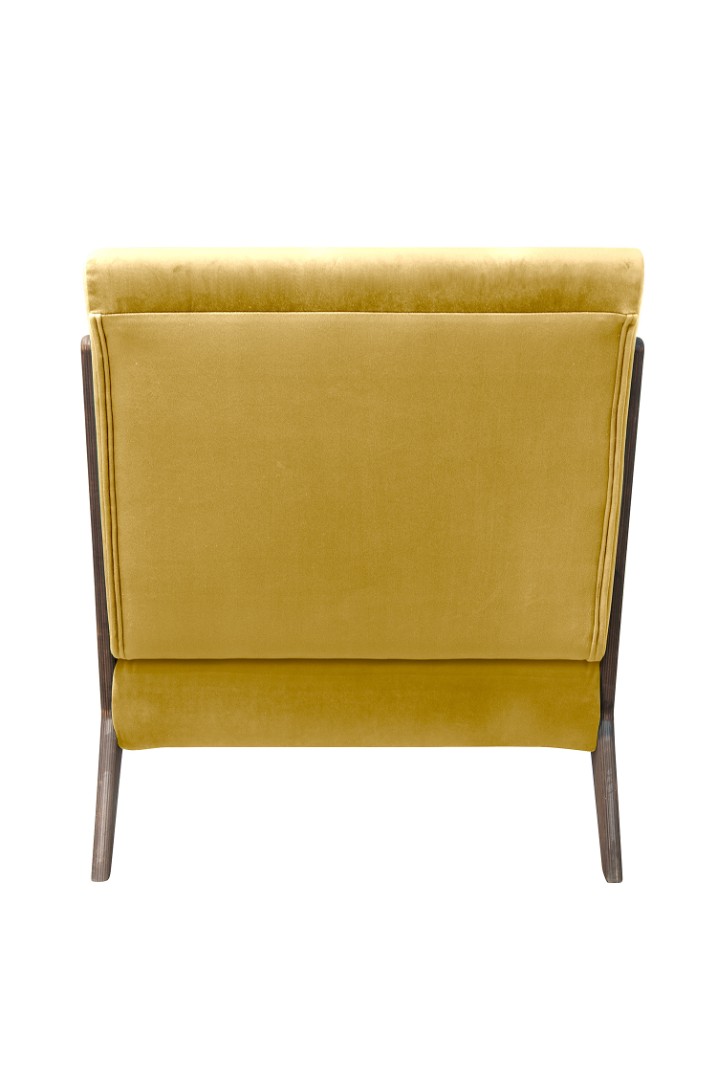 заказать Низкое кресло c деревянными подлокотниками Mody Yellow