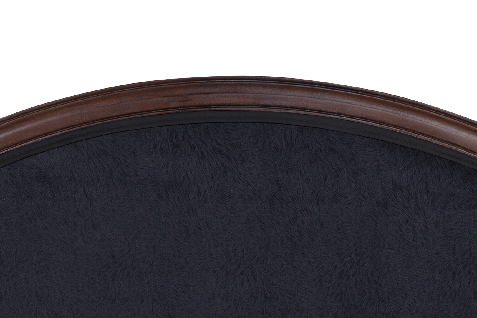 Прямой трехместный диван Brody черный в интерьере