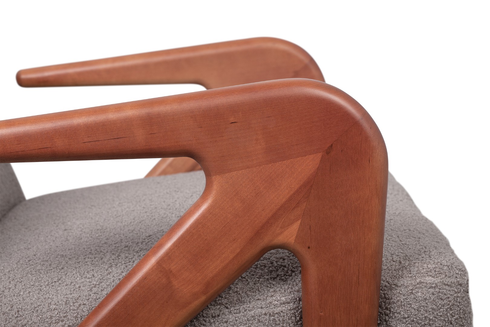 Кресло коричневое современное Arrow BR V5 в интерьере