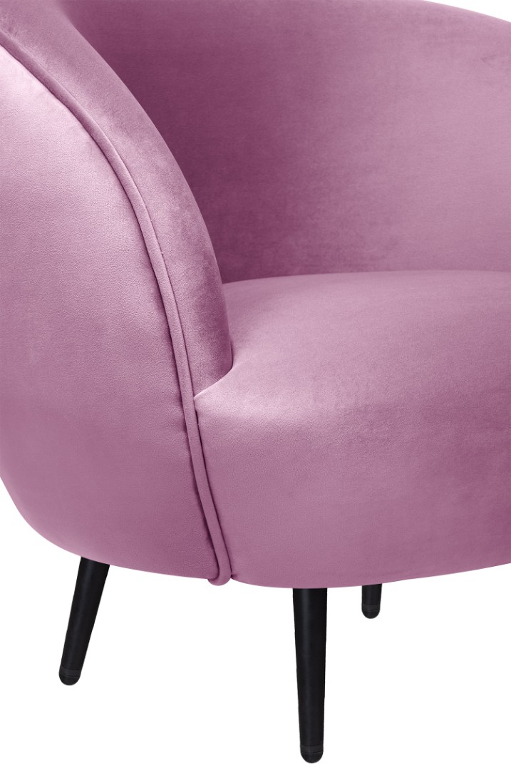 фото Мягкое кресло Small Benee Pink на черных ножках