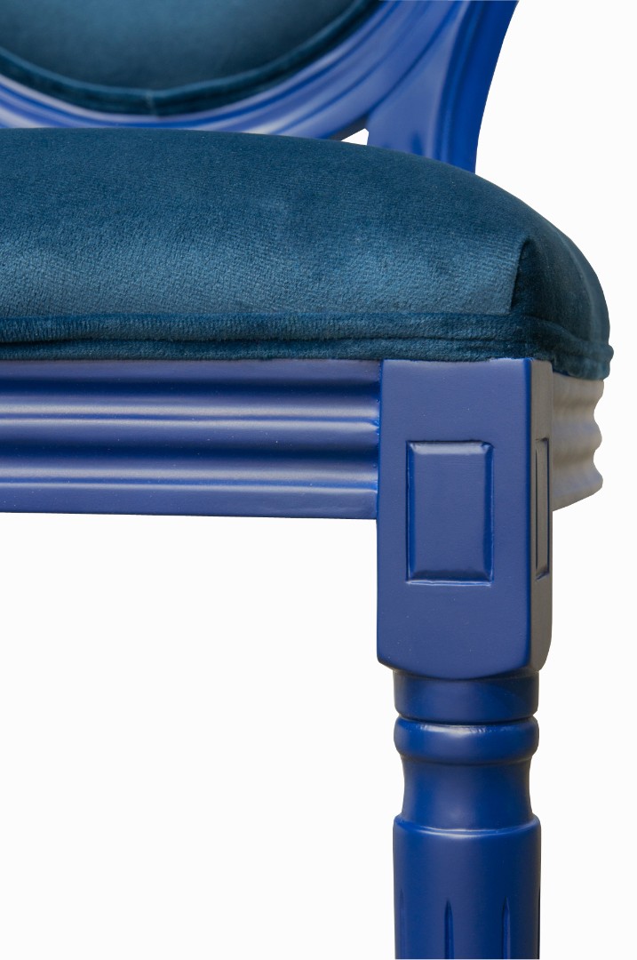 Стул Volker Blue-Blue в интерьере