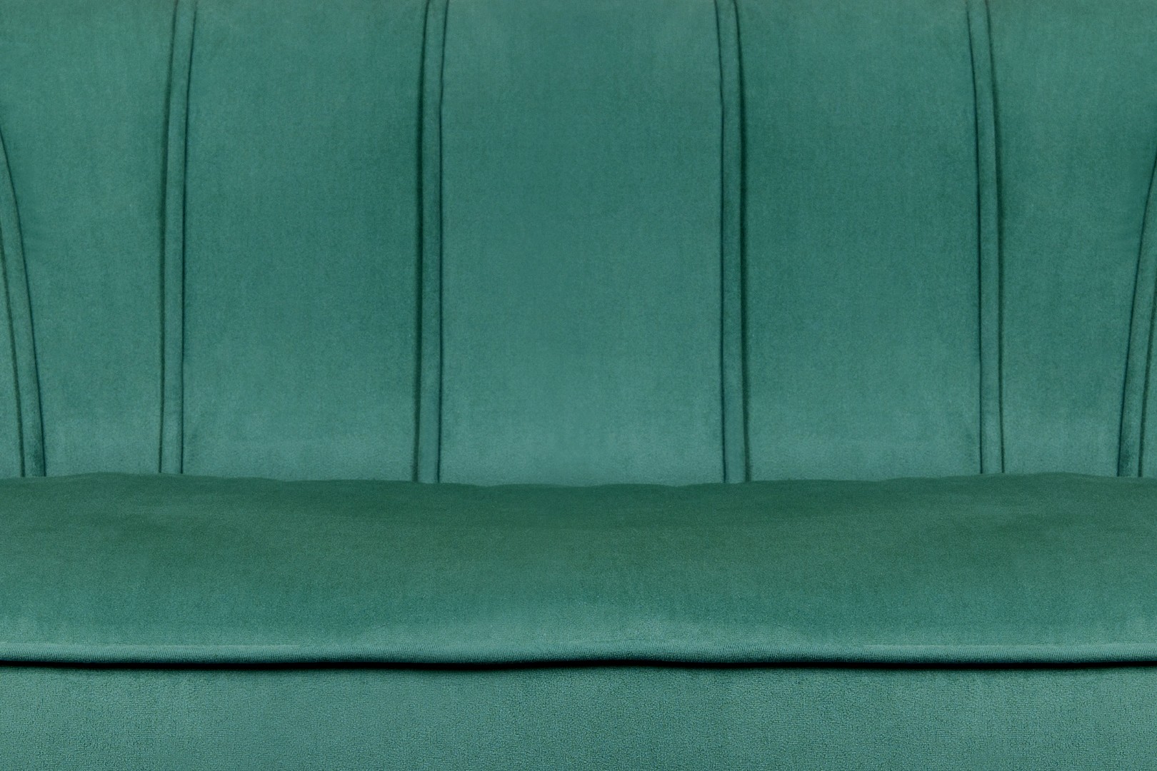 Дизайнерский двухместный диван Pearl Double Green V2 в интерьере в Москве Дизайнерский двухместный диван Pearl Double Green V2 в интерьере