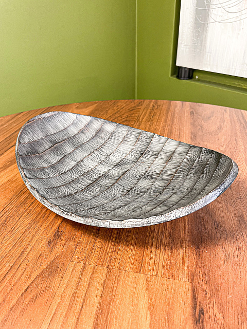 427266 Чаша декоративная FANAMBANA, L260, B185, H65, алюминий, серый в Екатеринбурге 427266 Чаша декоративная FANAMBANA, L260, B185, H65, алюминий, серый