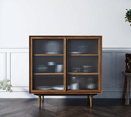 Буфет "Bruni" с дверками и витражными стеклами арт BR60