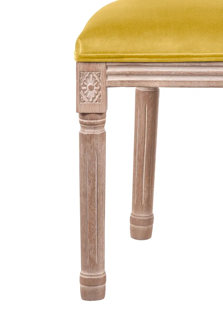 Стул с круглой спинкой Volker Oak Yellow в интерьере