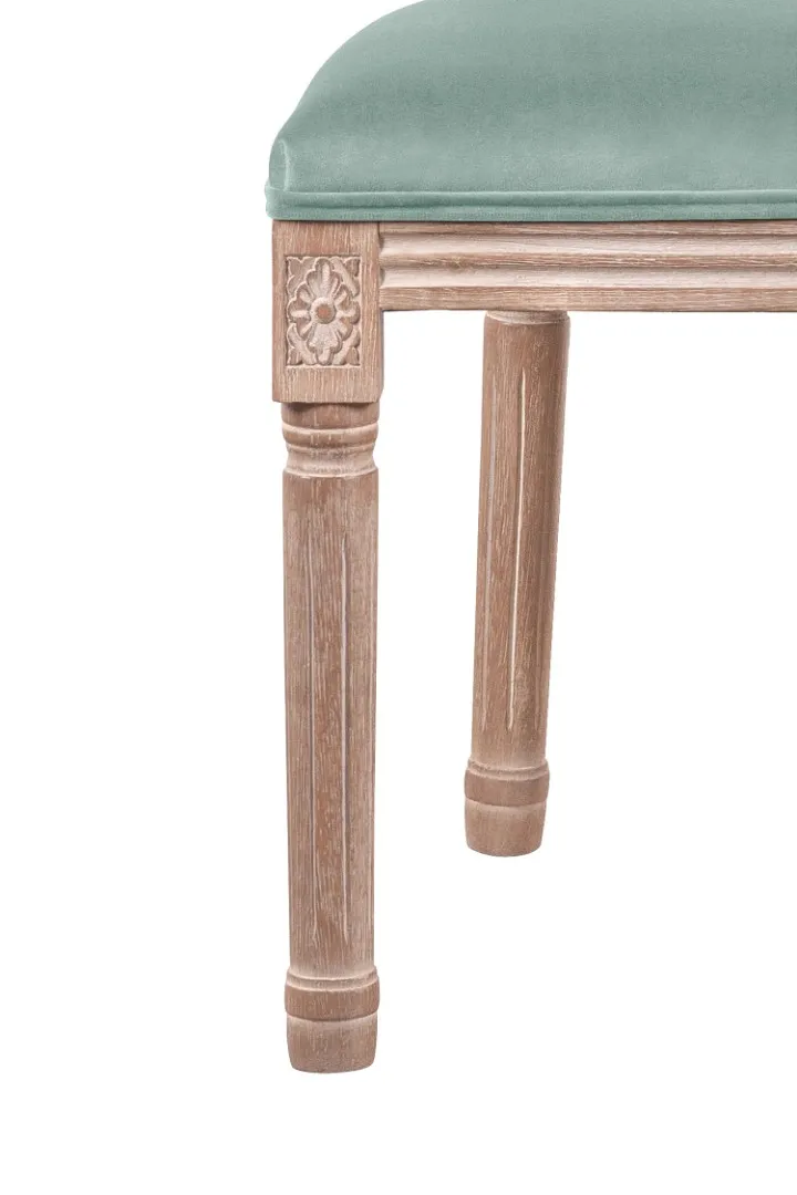 Стул с круглой спинкой Volker Oak Green в интерьере в Москве Стул с круглой спинкой Volker Oak Green в интерьере