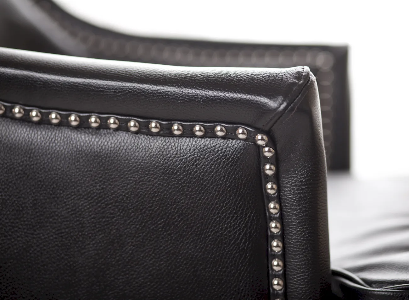 фото Кожаное кресло каминное Chester Black Leather в Екатеринбурге