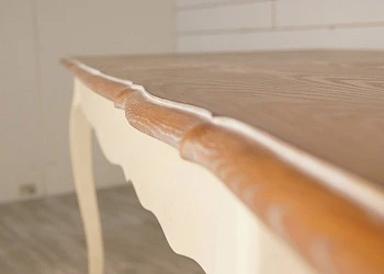 Раскладывающийся обеденный стол 