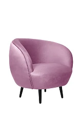 фото Мягкое кресло Small Benee Pink на черных ножках в интерьере