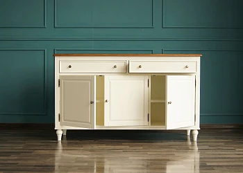 Комод 3 дверки 