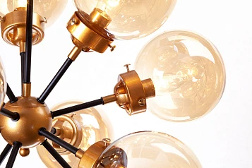 фото Люстра Bistro Glob 12 в интерьере