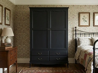 купить Шкаф "Леонтина (Leontina)" в черном цвете двустворчатый с ящиками арт ST9327KR2BLK в интернет-магазине